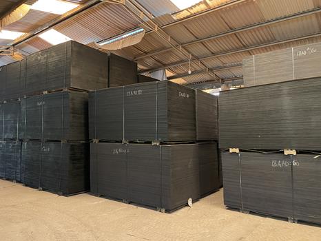 Thumbnail of productFilm faced plywood Thick 11-18mm